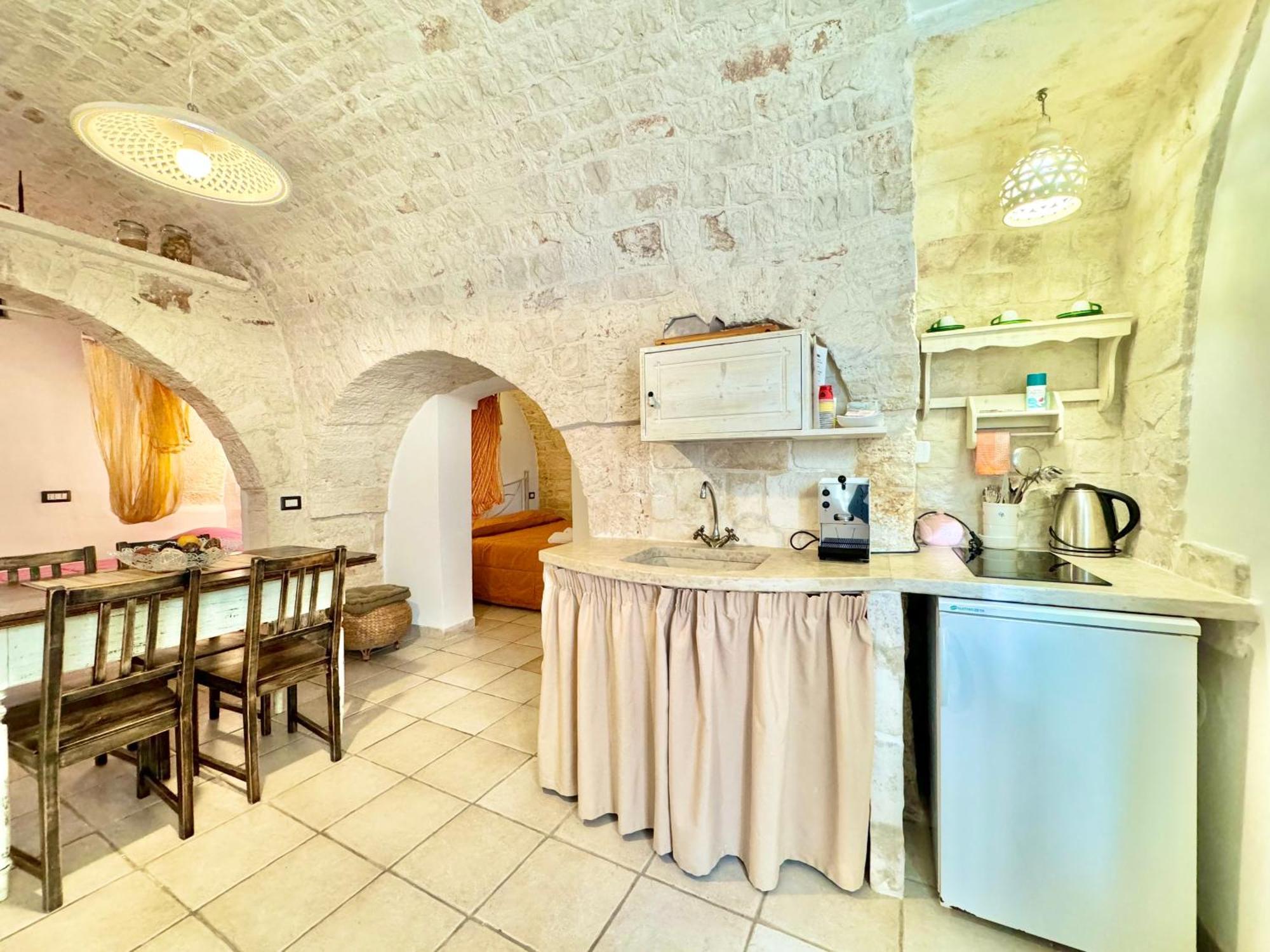 Trulli Moon Villa Alberobello Eksteriør bilde